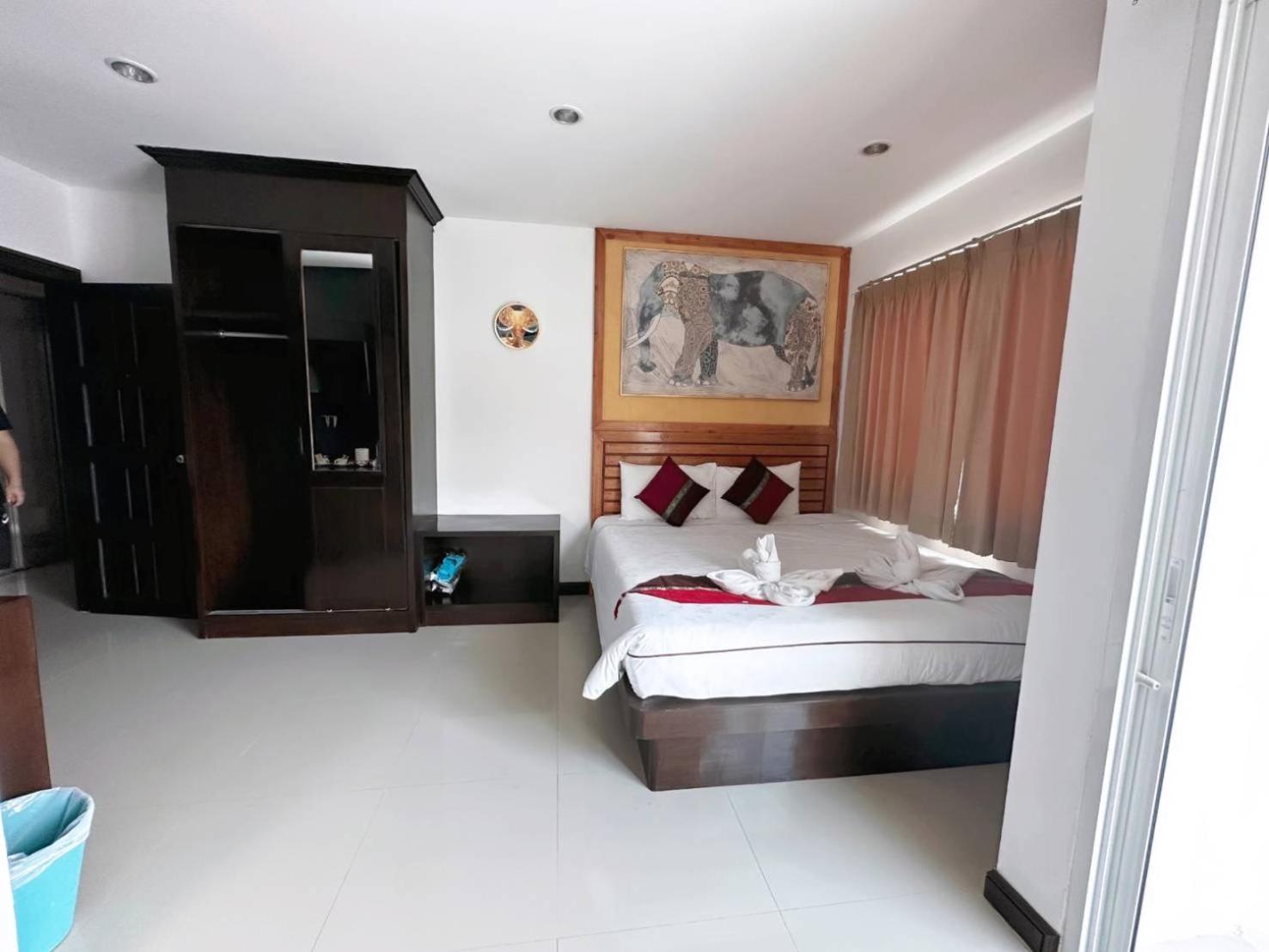 Abby'S House Hotel Patong Eksteriør billede