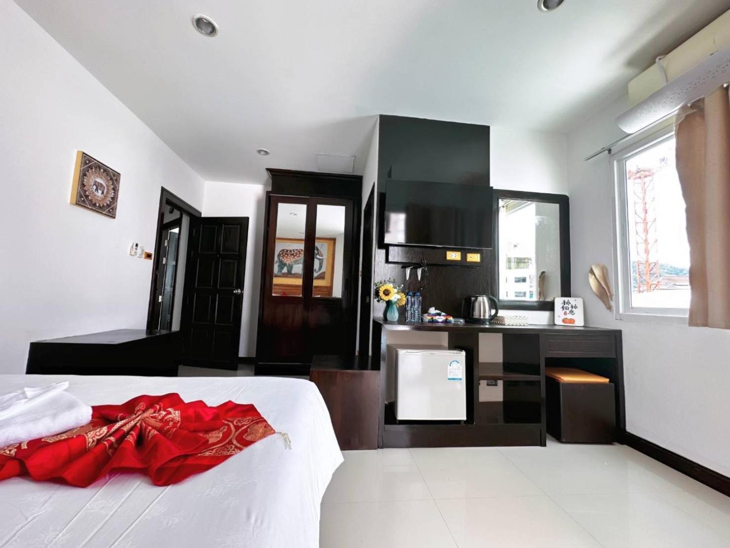 Abby'S House Hotel Patong Eksteriør billede