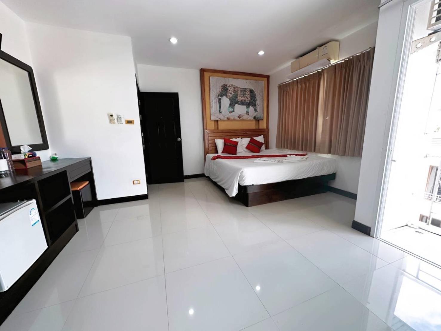 Abby'S House Hotel Patong Eksteriør billede